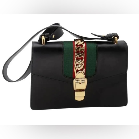 ❌SOLD❌ Gucci Sylvie shoulder bag - Picture 1 of 2